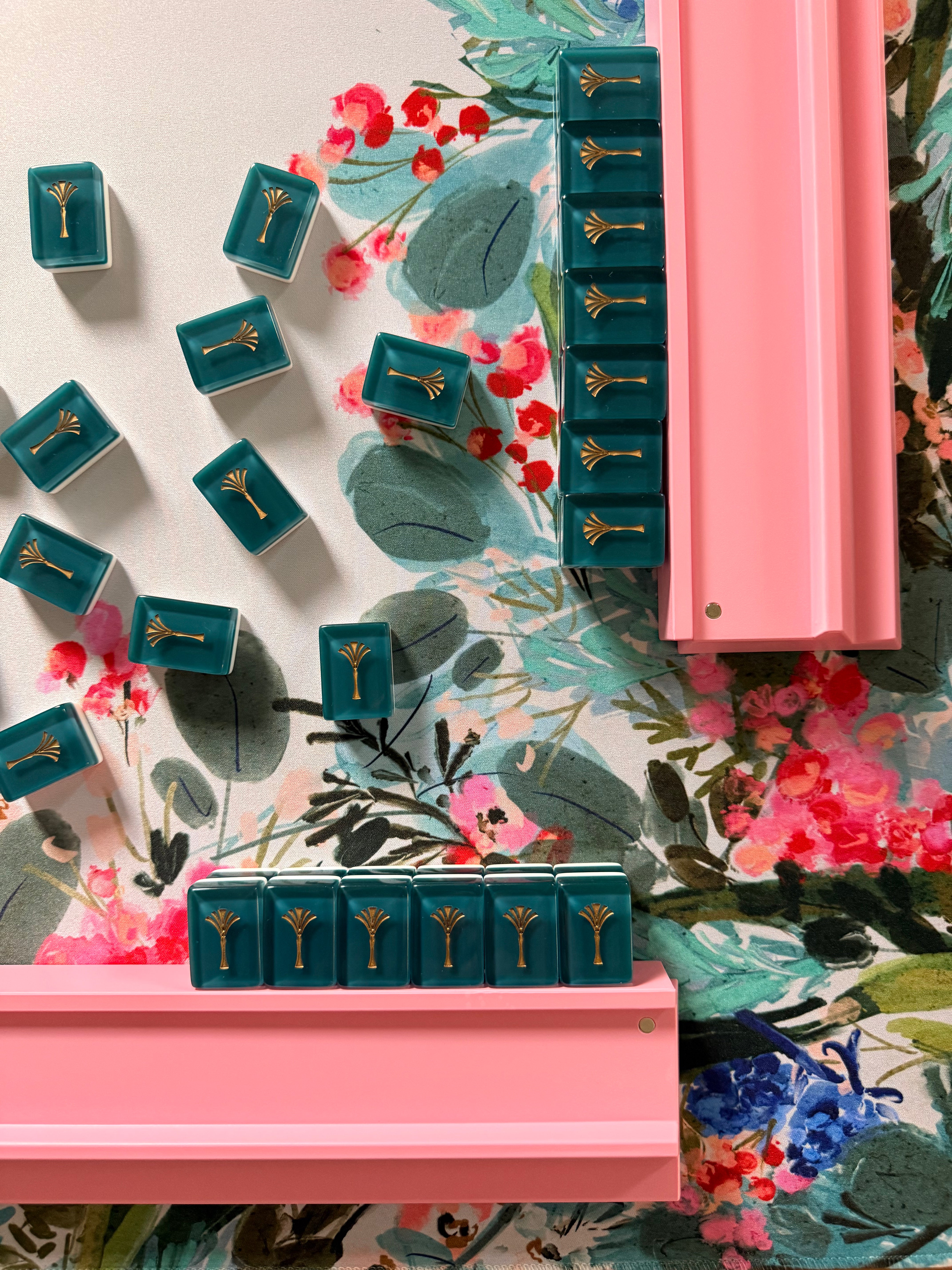 Winter Berry Neoprene Mahjong Mat [Restocking Late September]