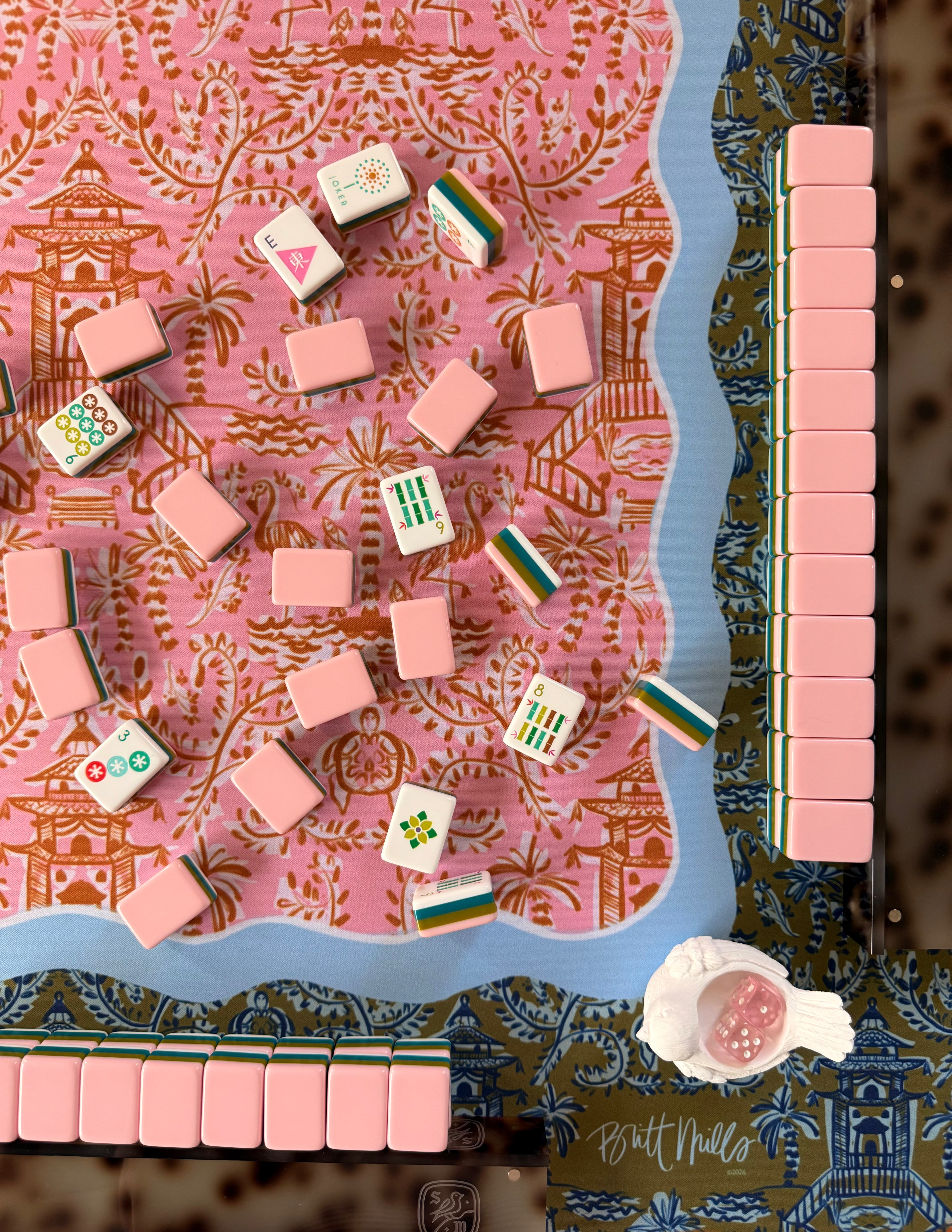 Soirée Scalloped Neoprene Mahjong Mat [Restocking Late September]