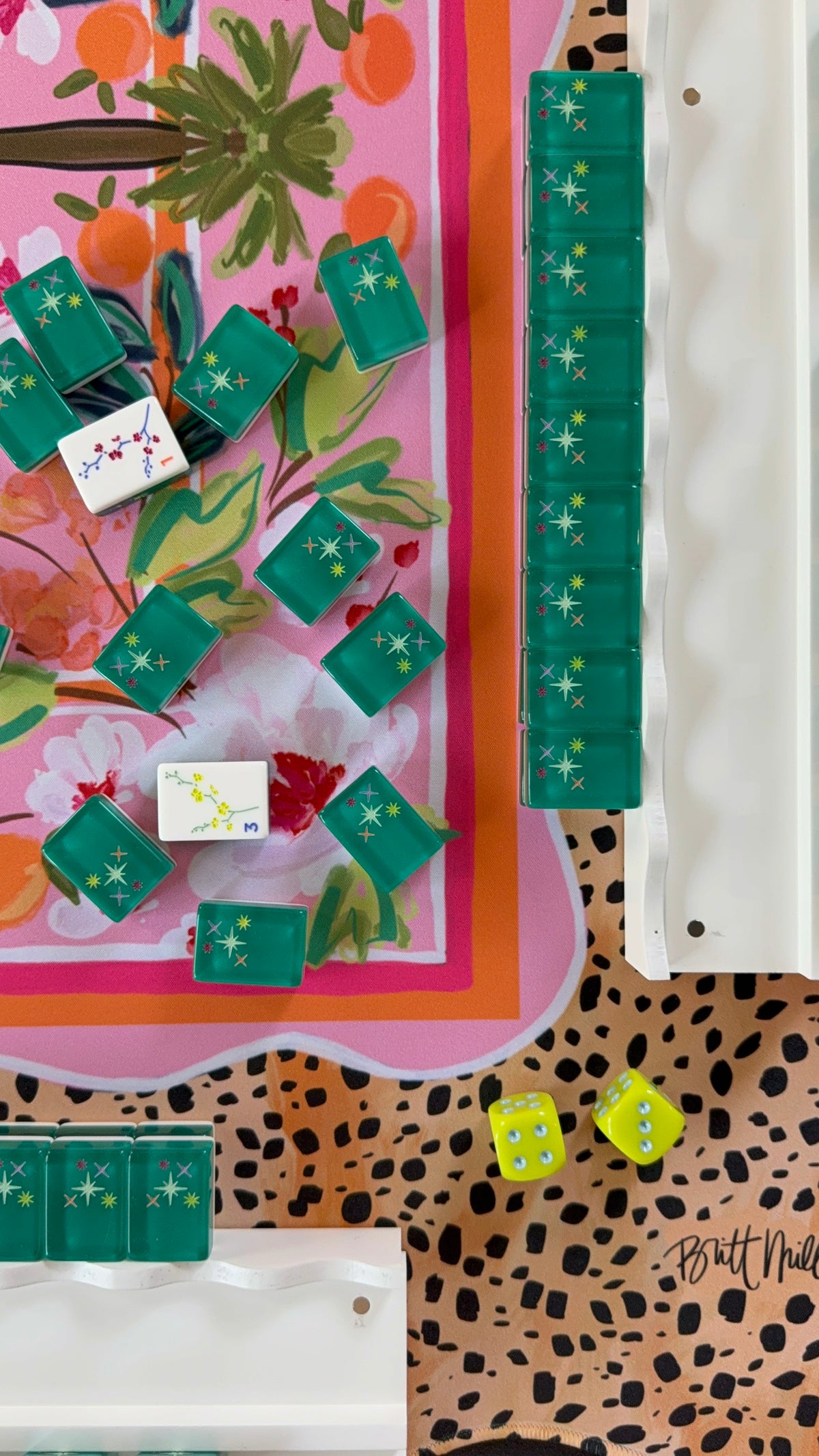 Heiress Scalloped Neoprene Mahjong Mat [Restocking Late September]