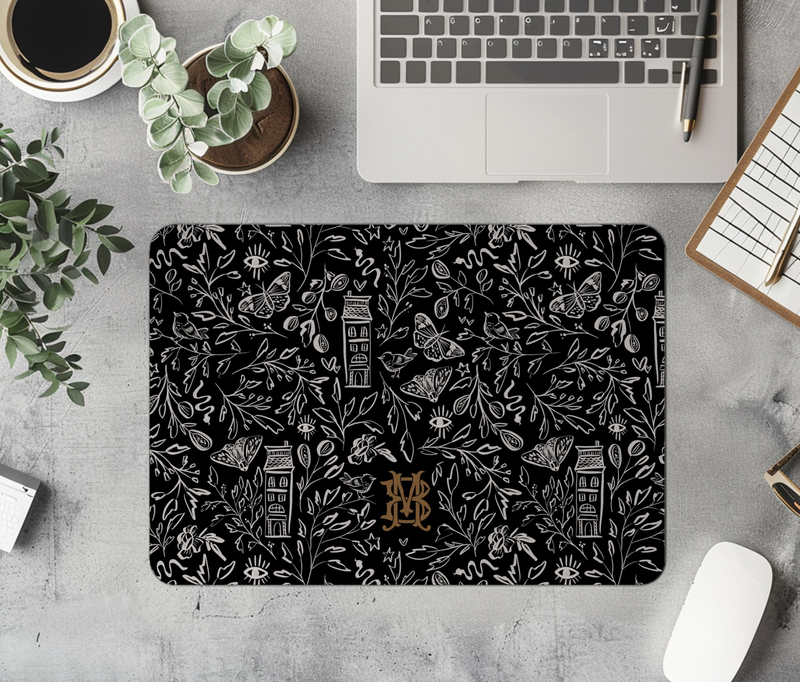 The New Yorker Monogrammed Desk Mat – Small (18″ x 12″)