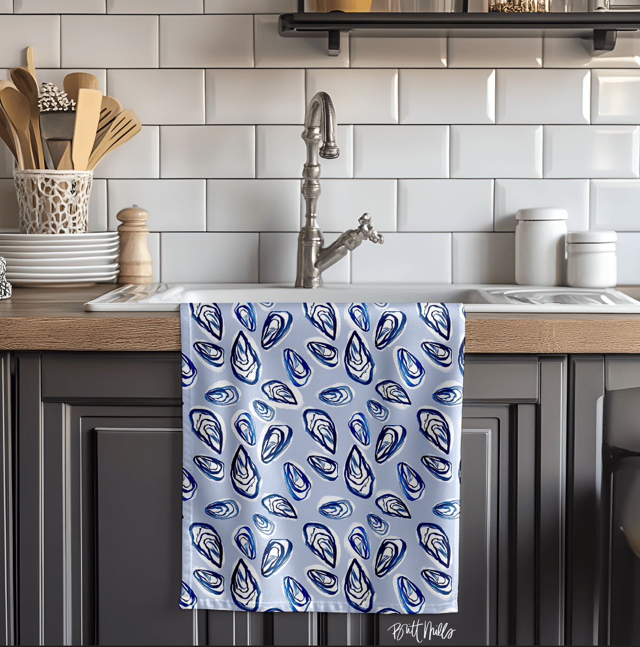 Hostess TowelsNantucket Hostess Towel (Single)Britt Mills Design