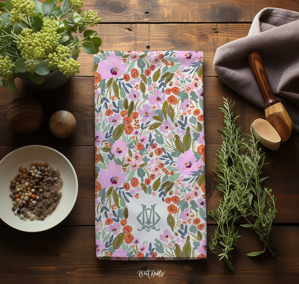 Hostess TowelsSavannah Monogrammed Hostess Towel (Single)Britt Mills Design